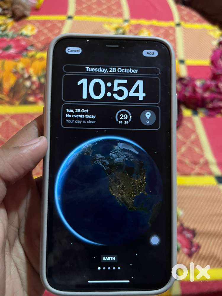 Iphone 11 white colour 64 gb