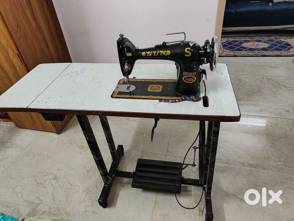 Tailoring machine