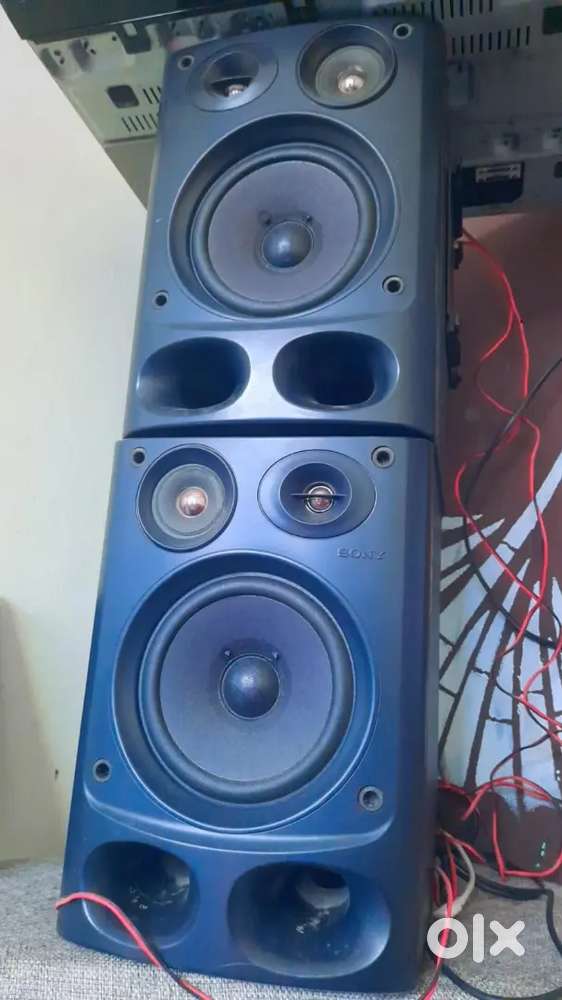 Sony vintage stereo speaker good condition and working condition