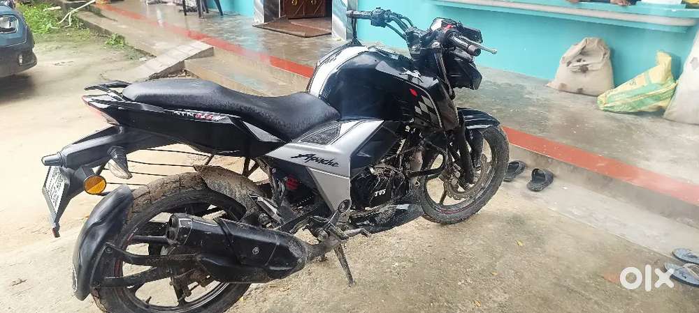 Bike maintain hai poori tarike se koi problem nahi hai