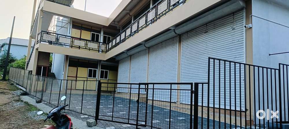 Commercial building for sale near Perumbavoor,Kottappady jn
