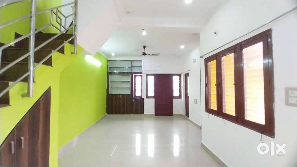 Beautiful 3BHK DUPLEX HOUSE for LEASE in Ejipura - US0582