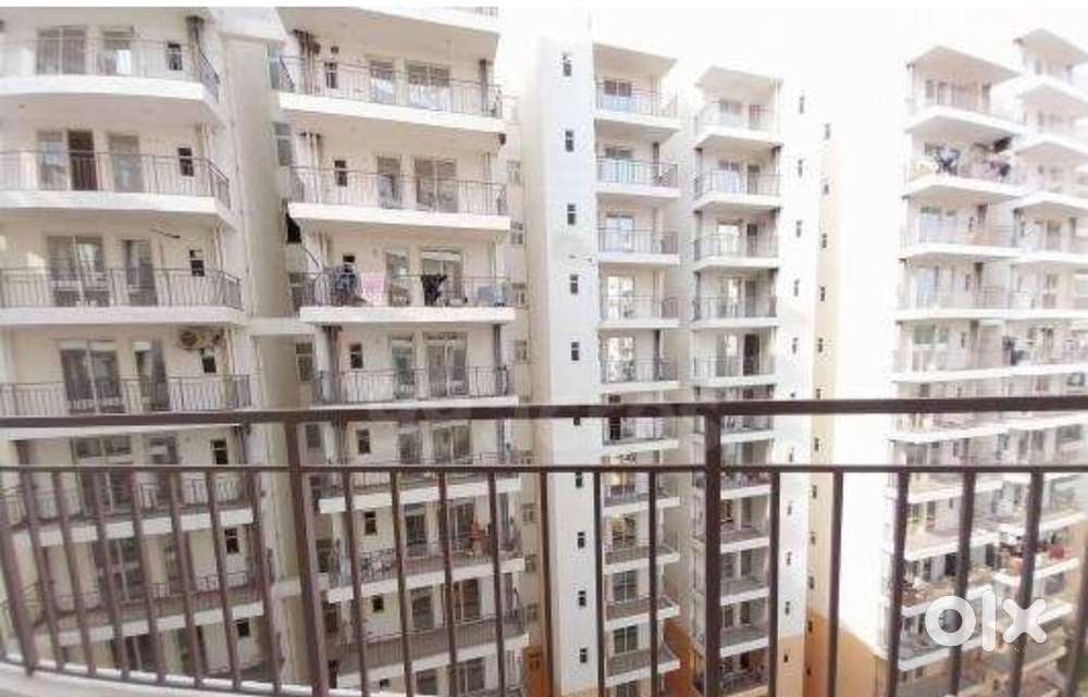 ROF Amaltas 3 BHK semi furnished flat