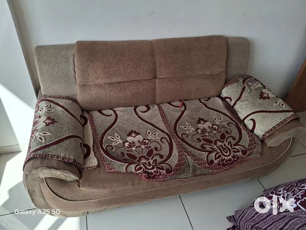 SOFA BEST CONDITION HOME