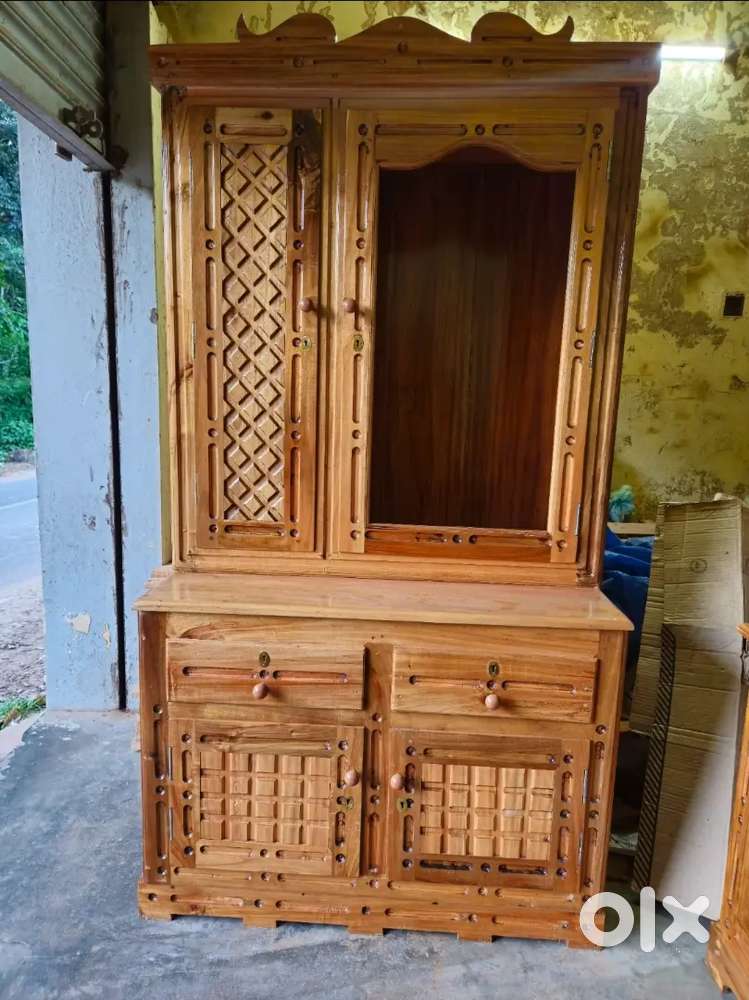 Wardrobe for sale ( Alamara )
