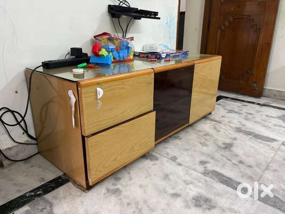 TV cabinet in perfect condition