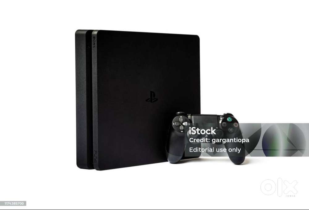 PS4 500 GB WITH ONE REMOTE FOR SALE