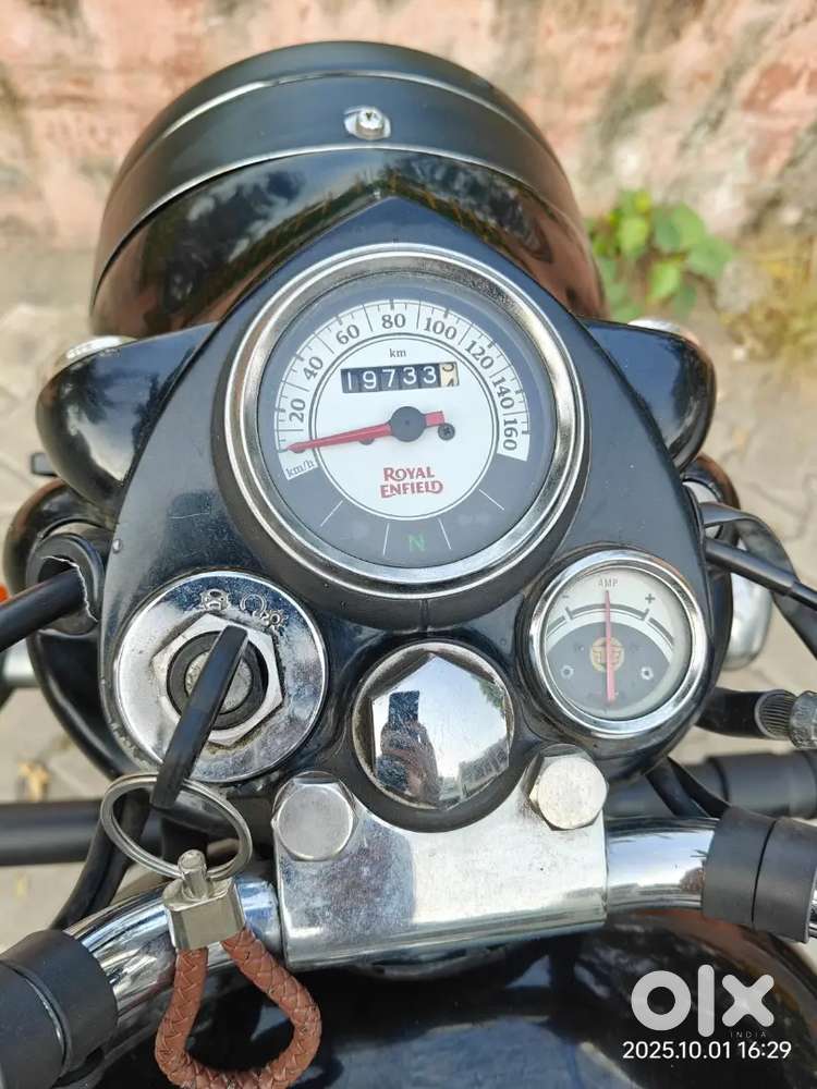 Classic 350  2018  19700 run   Fully Maintained