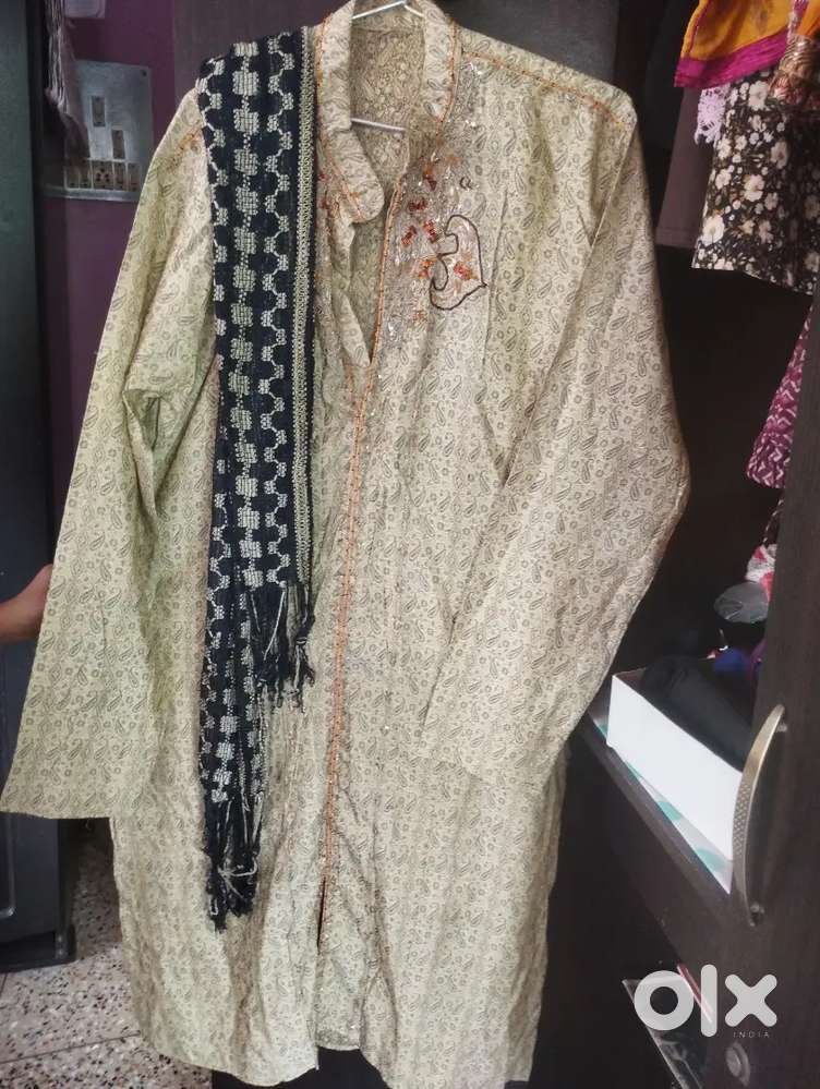 COATS, KURTAS, PANTS, PAJAMAS ON SALE