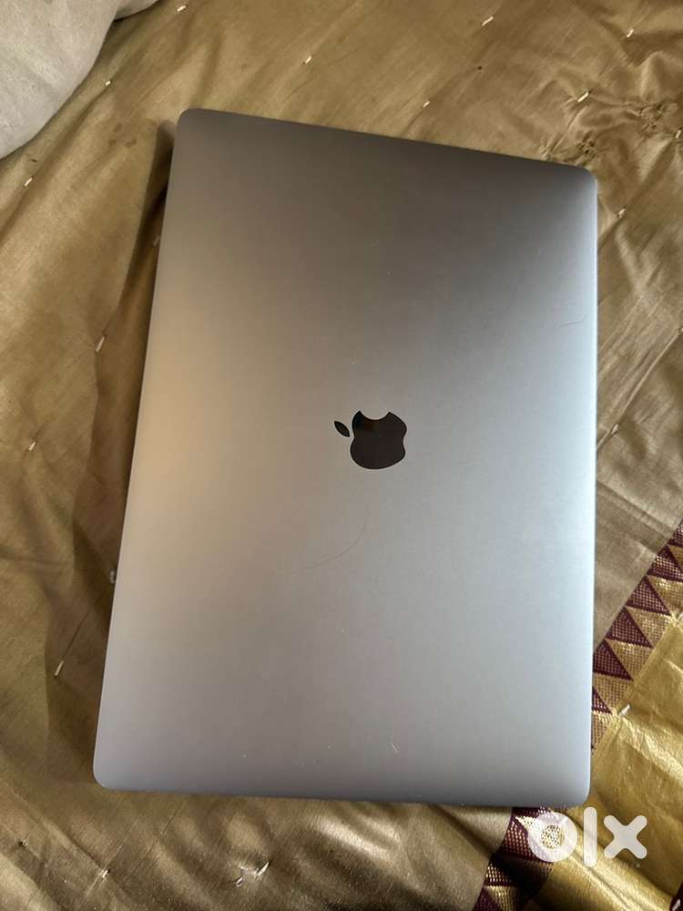 MacBook pro 2019 256gb