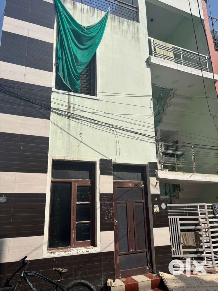 Corner Kothi 62 gaj gtb nagar kharar budget friendly nice location