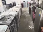 Second hand showroom washing machine toplod