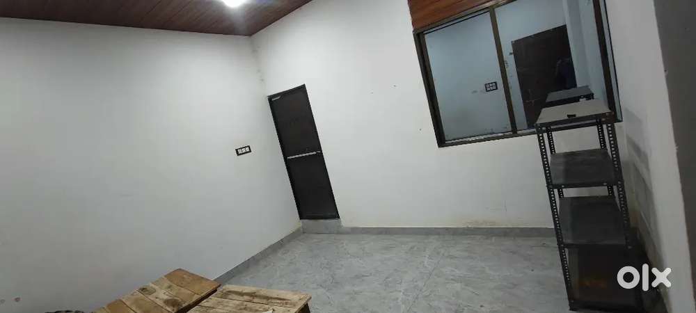 Girls pg singal bed 2500