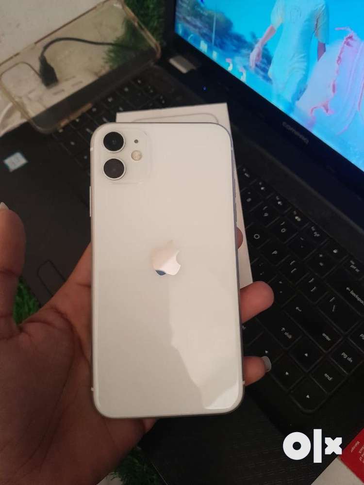 Iphone 11 white 64 gb storege