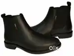 Black Chealsea boot