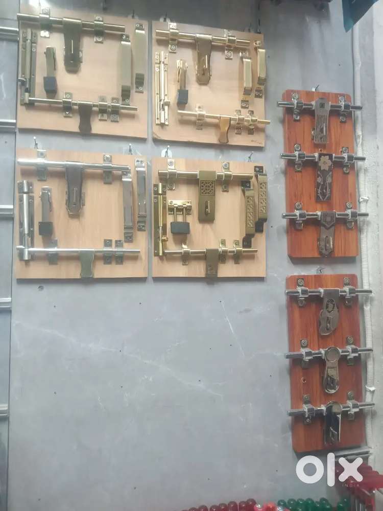 Salesman age 17year 25year hardware