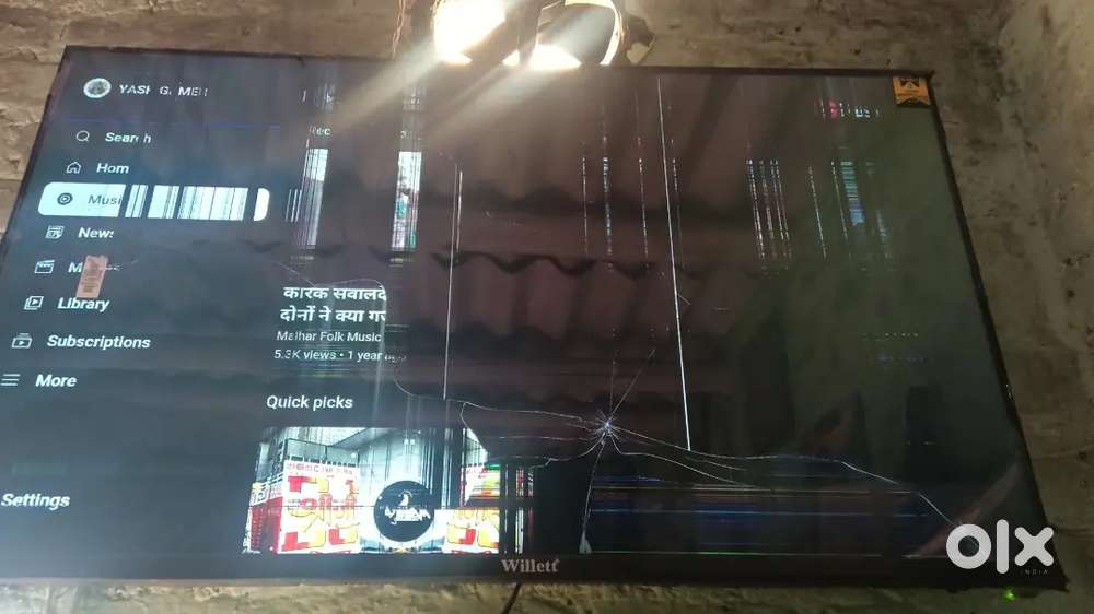 Willet company lcd 43 inches hai display damage hai only 7k se 10l tak