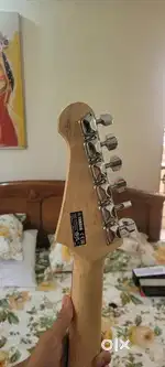 Yamaha Pacifica 012 with Amplifier