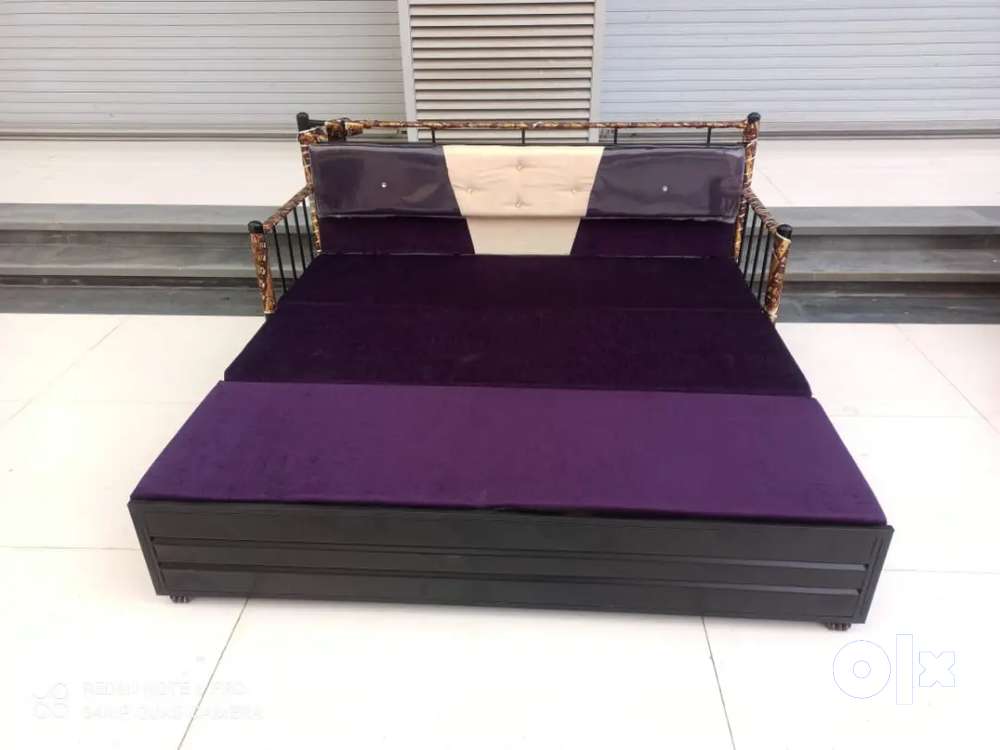 Purple sofa cum bed 6x6