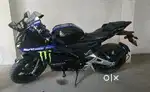 Yamaha R15 V4 M