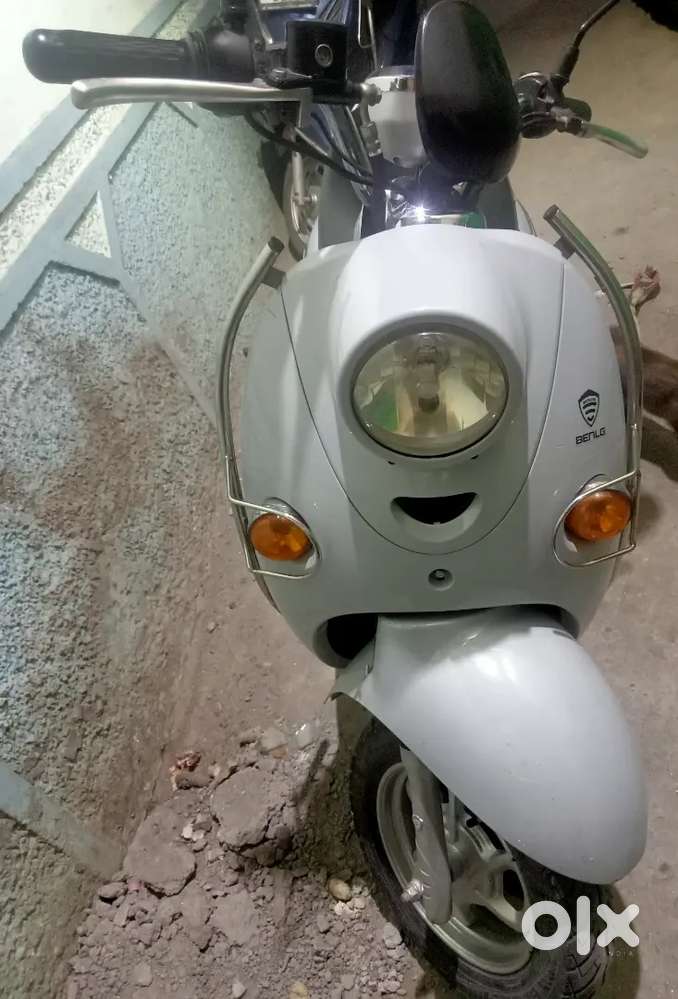 Antique battery scooty very good original running condition all okay