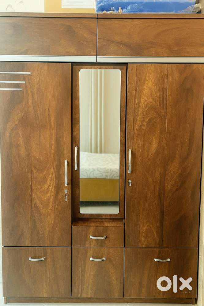 “Solid Wooden Wardrobe with Mirror – Excellent Condition