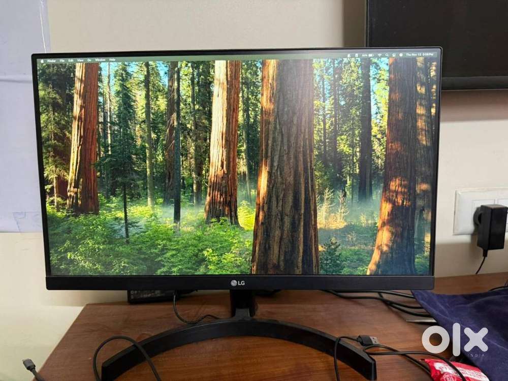 LG 22 FHD IPS Monitor - Excellent Condition  Res-5Hz, Ref-75Hz, HDMI