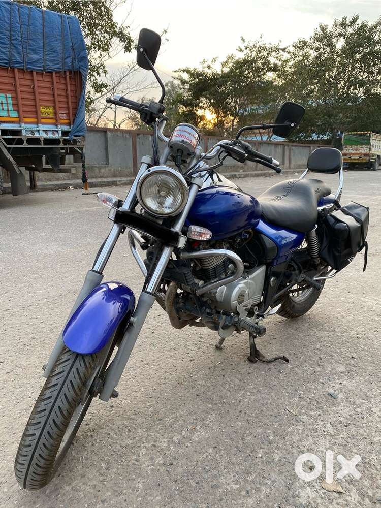 Bajaj Avenger 220 DTS-i