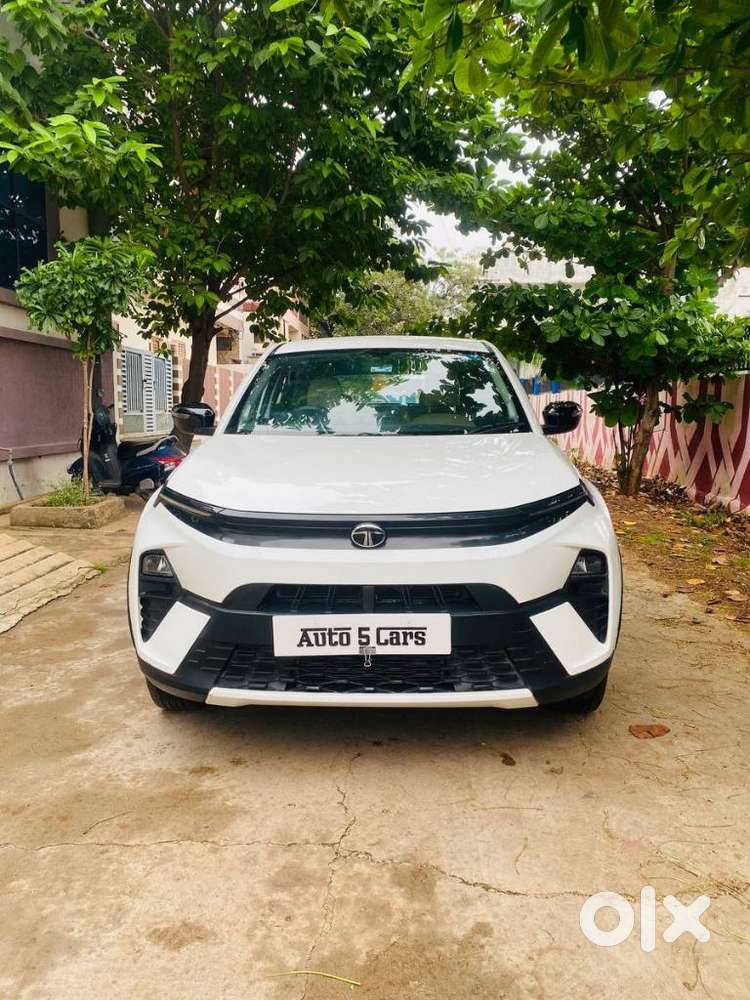 Tata Nexon Smart Plus1.2 Revotron Petrol 5 MT, 2024, Petrol