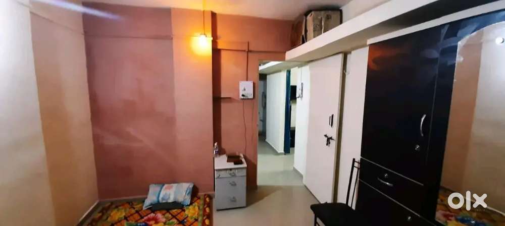 Need female roomate in 1bhk