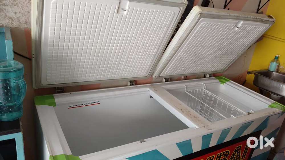 Deep freezer double chest door