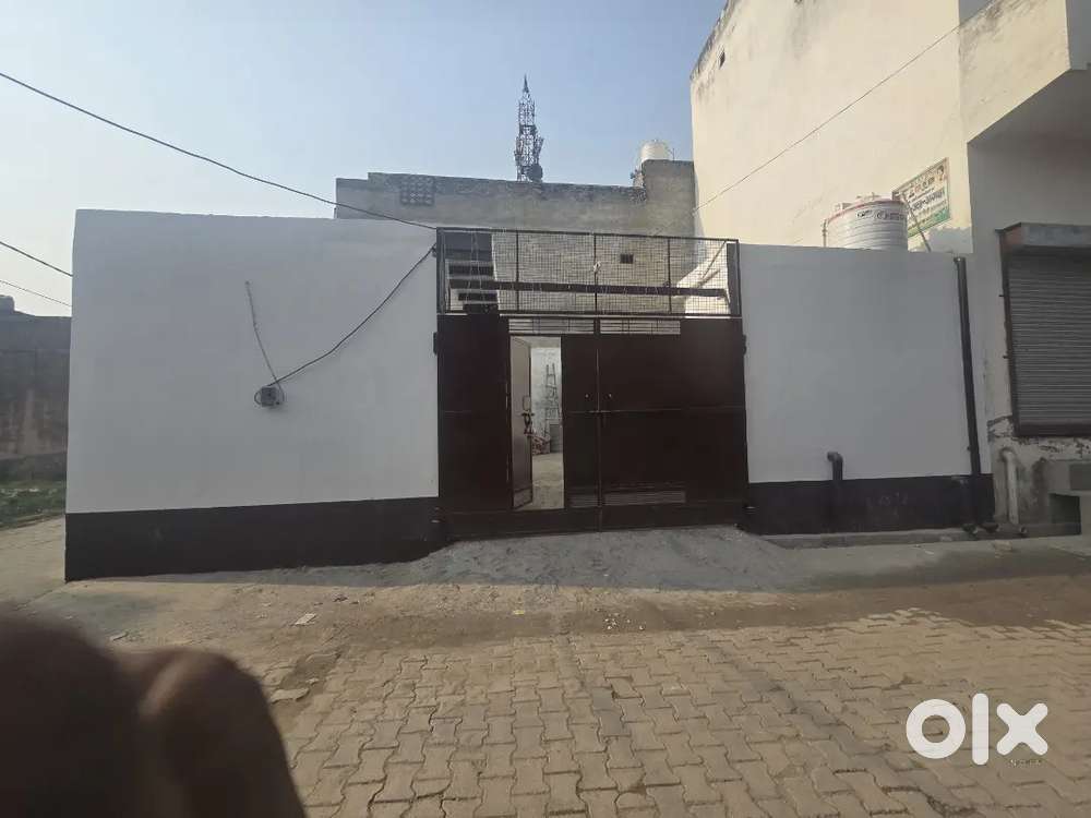 2 room he 1 utha howa he 1 baki he 5000  1 rook with