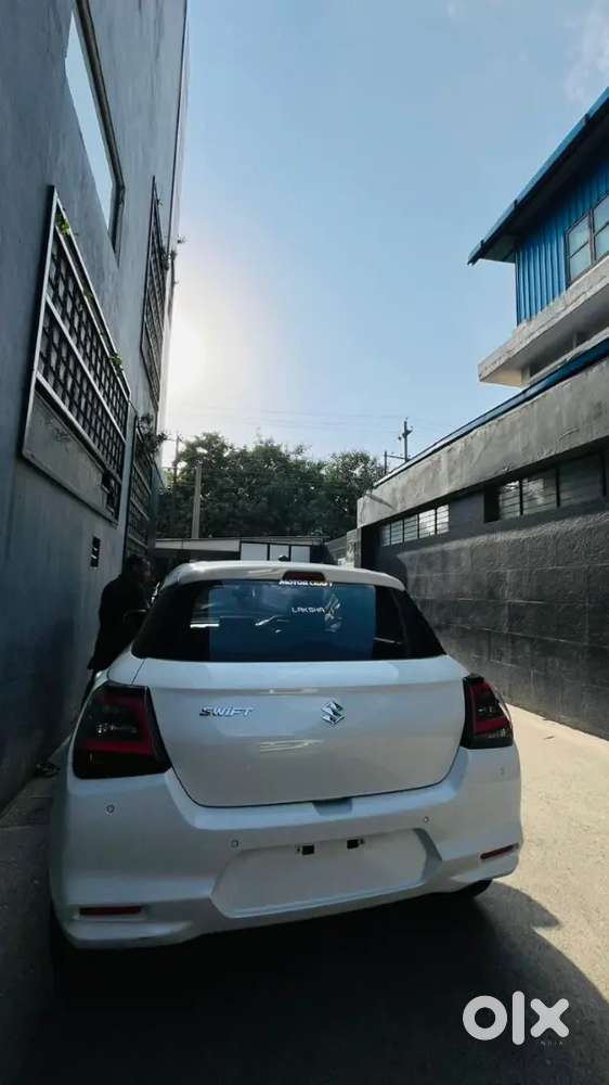 Maruti Suzuki Swift 2025 Petrol 2000 Km Driven