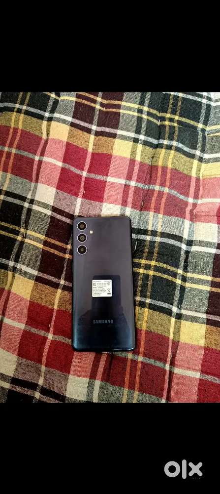 I am selling my Samsung galaxy F54 5G with Bill Box charger with 8/256