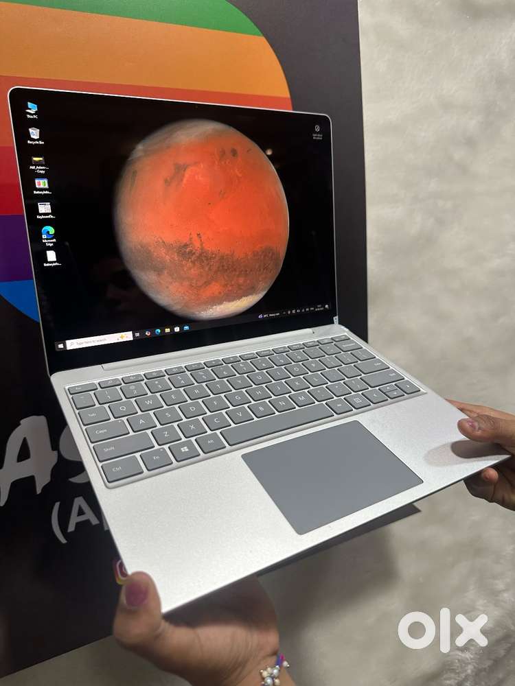 MICROSOFT SURFACE LAPTOP