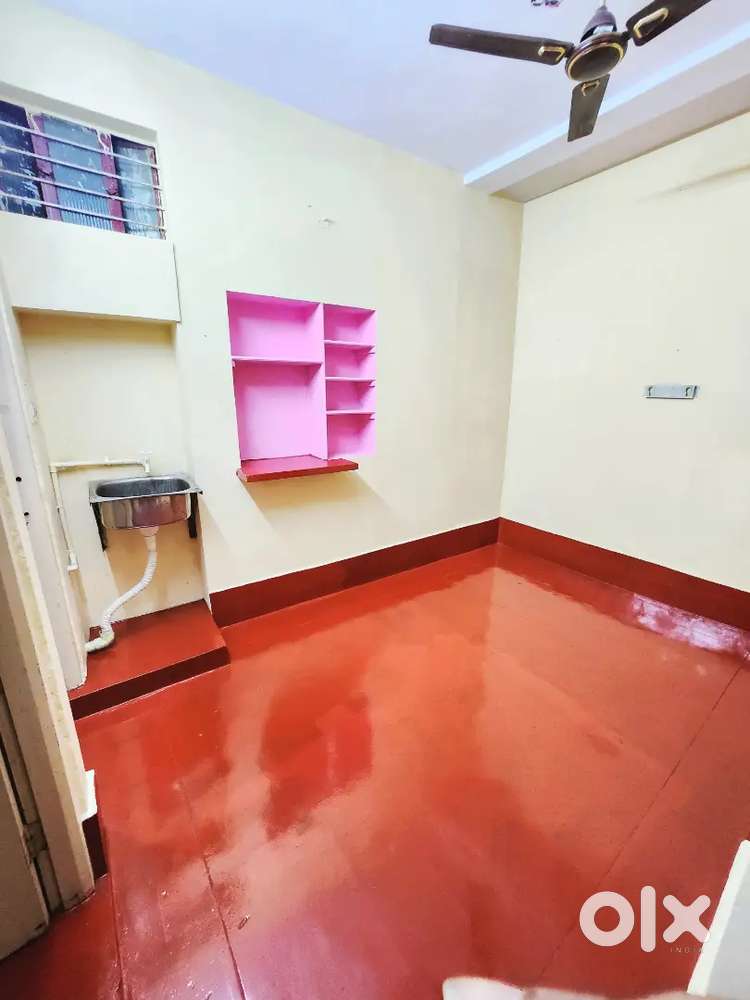 1bhk house for bachelor's or family