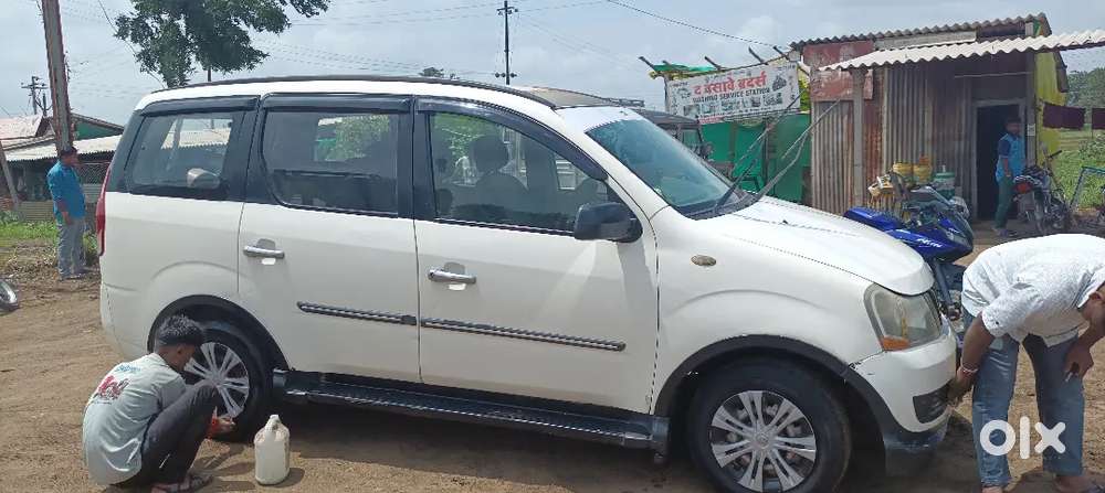 Mahindra Xylo 2012