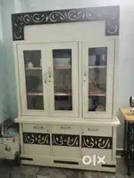 Showcase in good condition