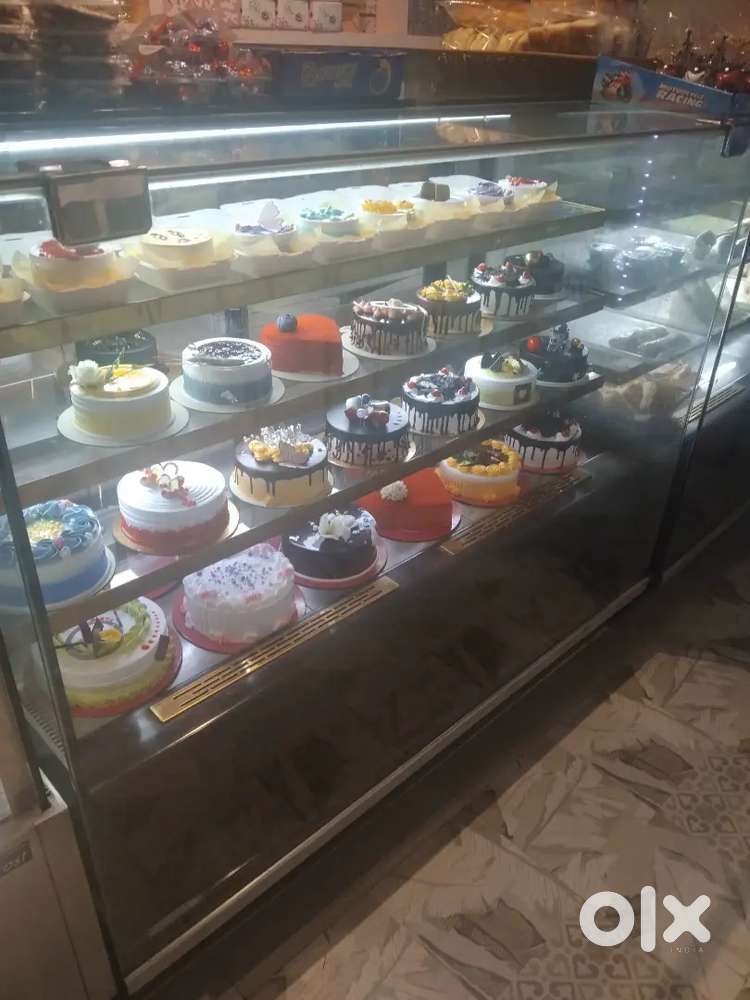 Cake display counter 5 fit