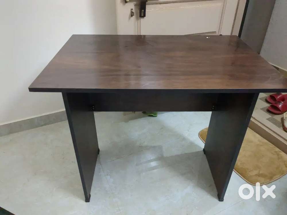 computer Table
