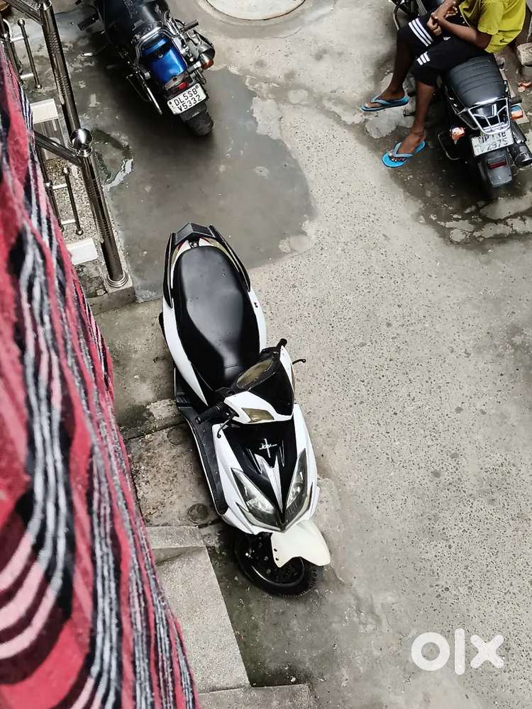Bathu acha soctu hai
