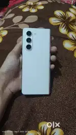 Samsung Galaxy Fold 5. [512 GB]