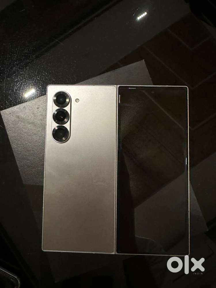 Samsung Galaxy Z Fold 6 - 12GB RAM  256GB Storage