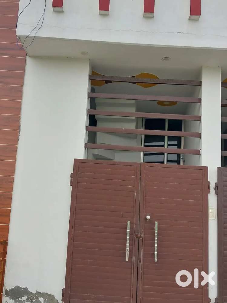 50 gaj home available in merakot chownk sandhu avenua amritsar