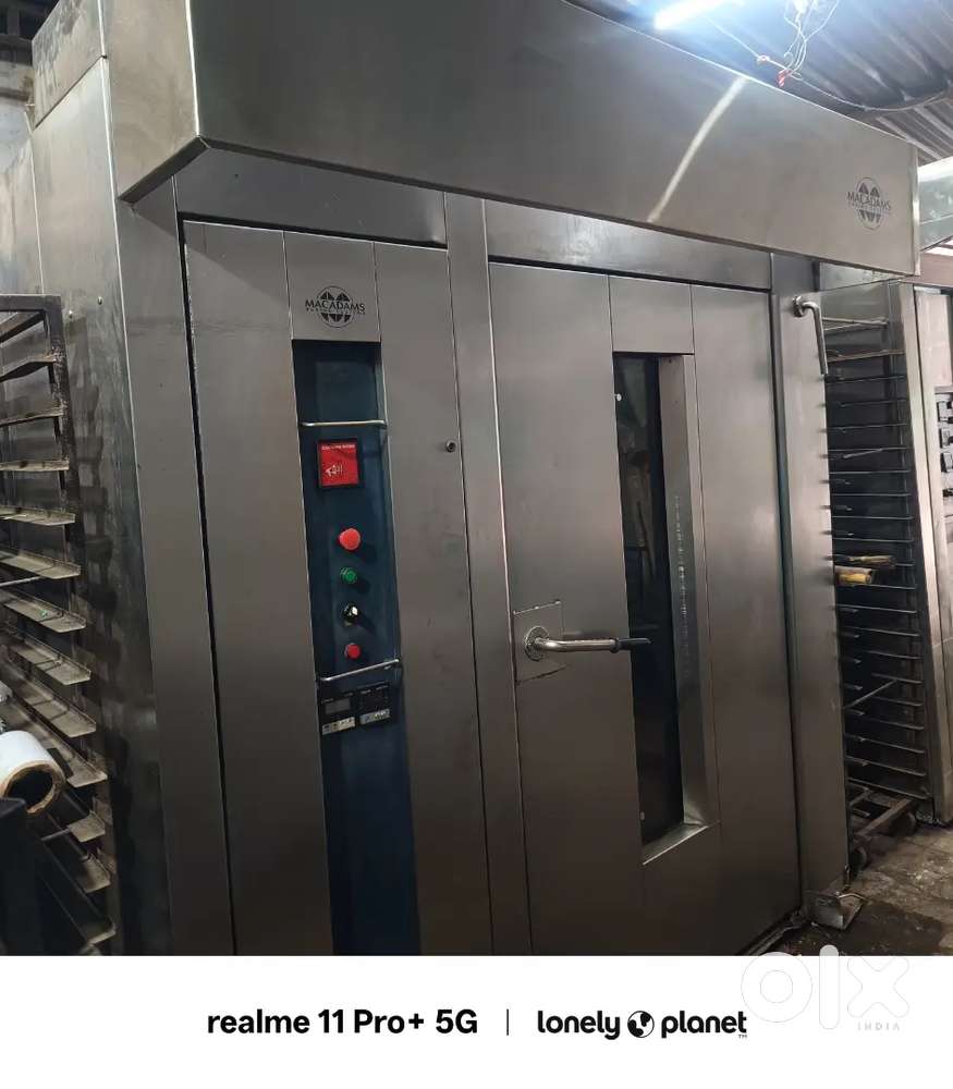 Macadams Company double trolly diesel oven for bakery uses