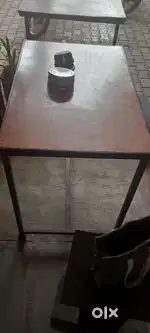 Hotel chy table