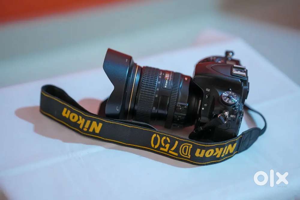 Nikon Camera & Lense