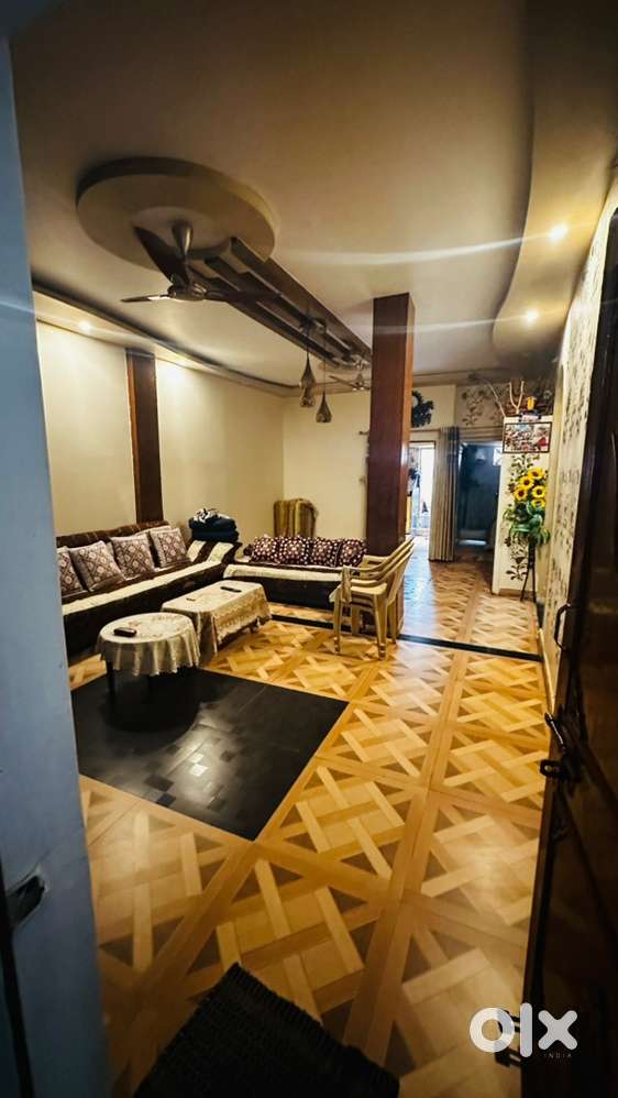 Prime Multi-Storey House for Sale on Main Road – Garden Facing
