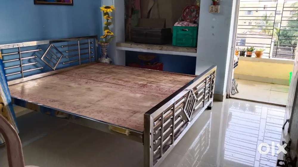 Steel Bed 6/7 size