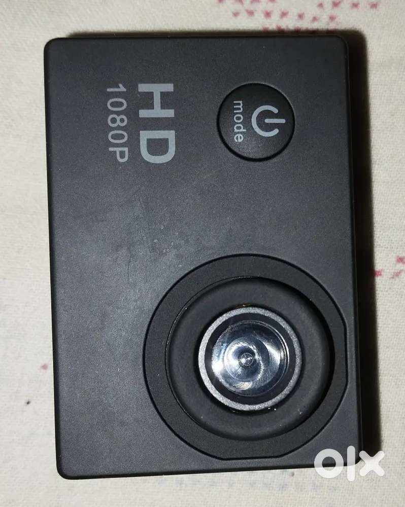 Full HD 1080p high quality camera for videos, photos